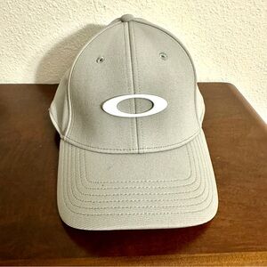Oakley Tincan Cap with Logo